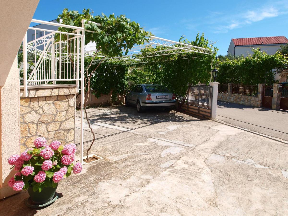 Apartments Skarpa 1601 Rogoznica  Exterior foto