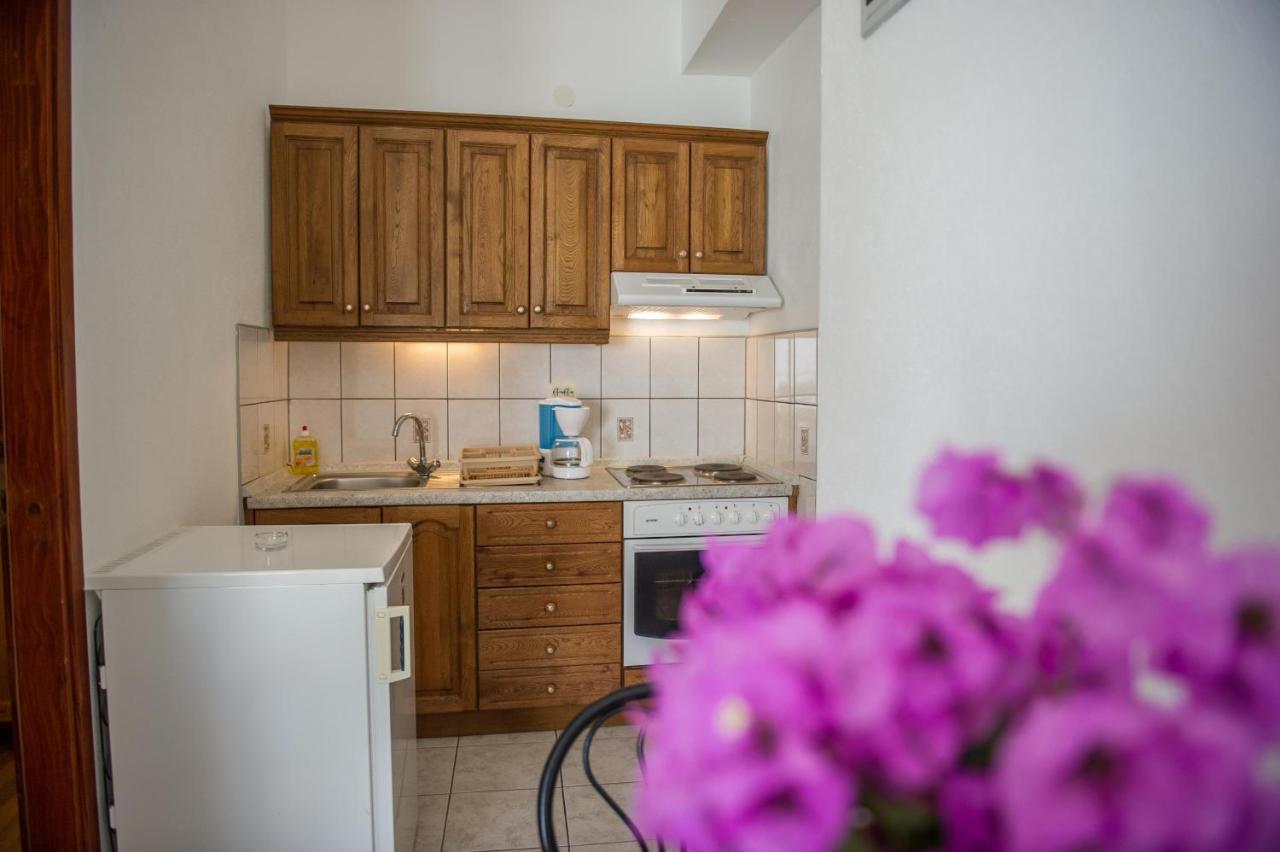 Apartments Skarpa 1601 Rogoznica  Exterior foto
