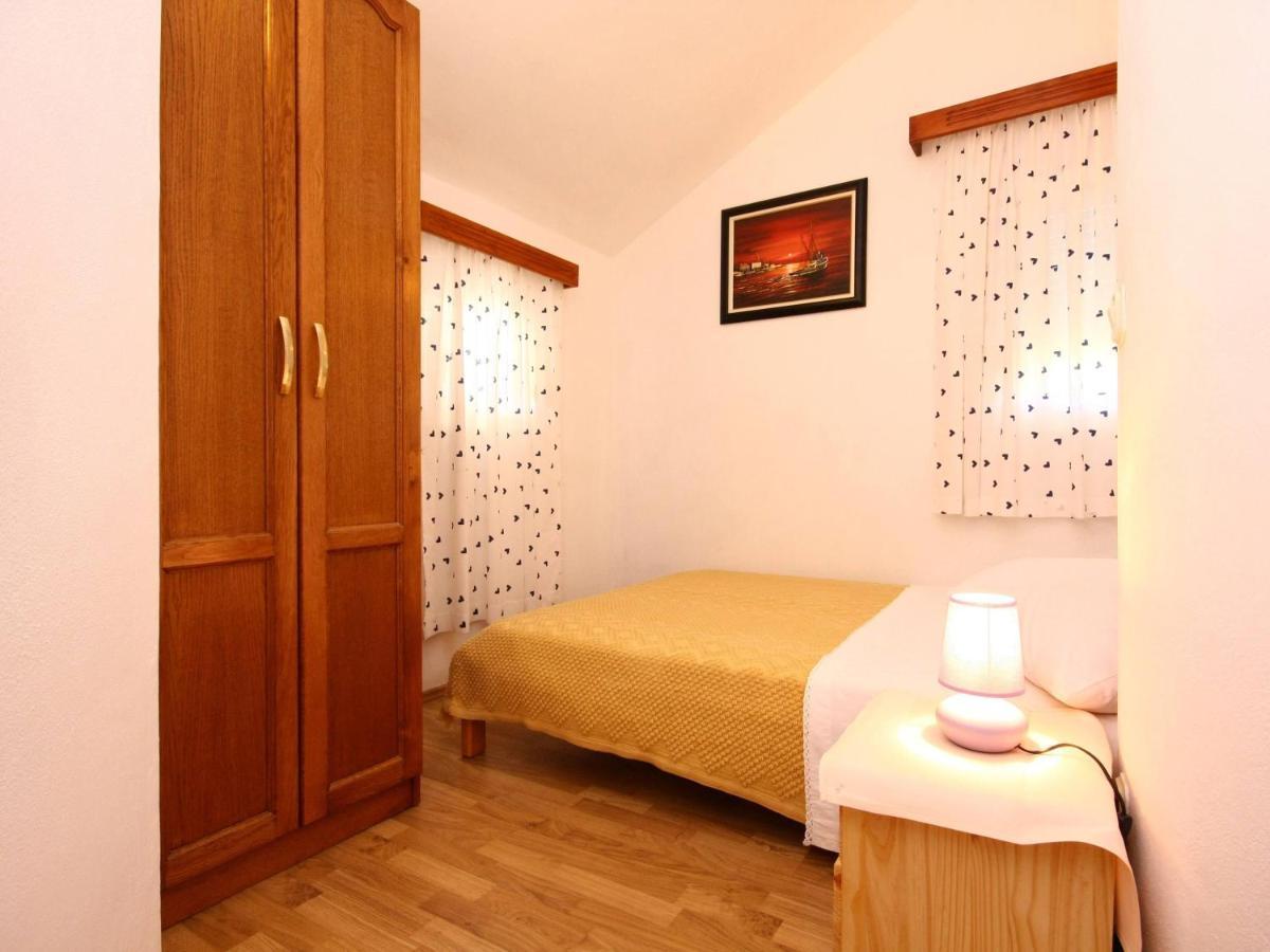 Apartments Skarpa 1601 Rogoznica  Exterior foto